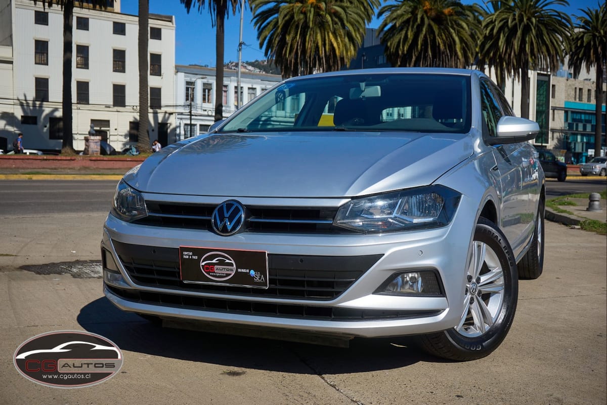 2019 Volkswagen Polo 1.6 Plata - Miniatura 4