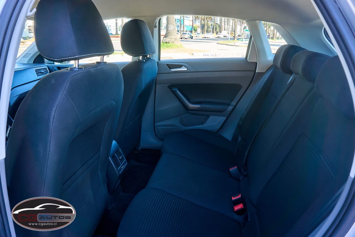 2019 Volkswagen Polo 1.6 Plata - Miniatura 8