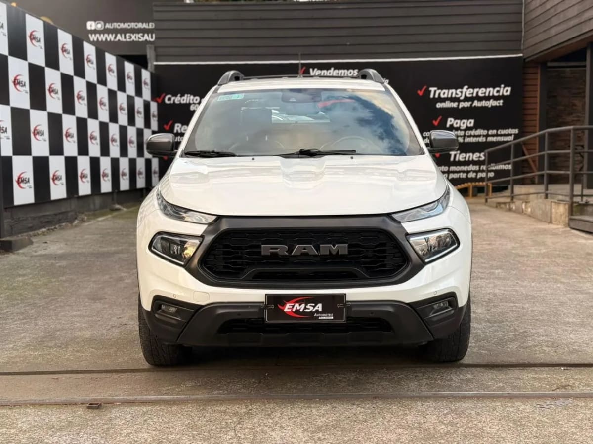 2022 Ram 1000 Rebel Camioneta Blanco Oxford - Miniatura 2