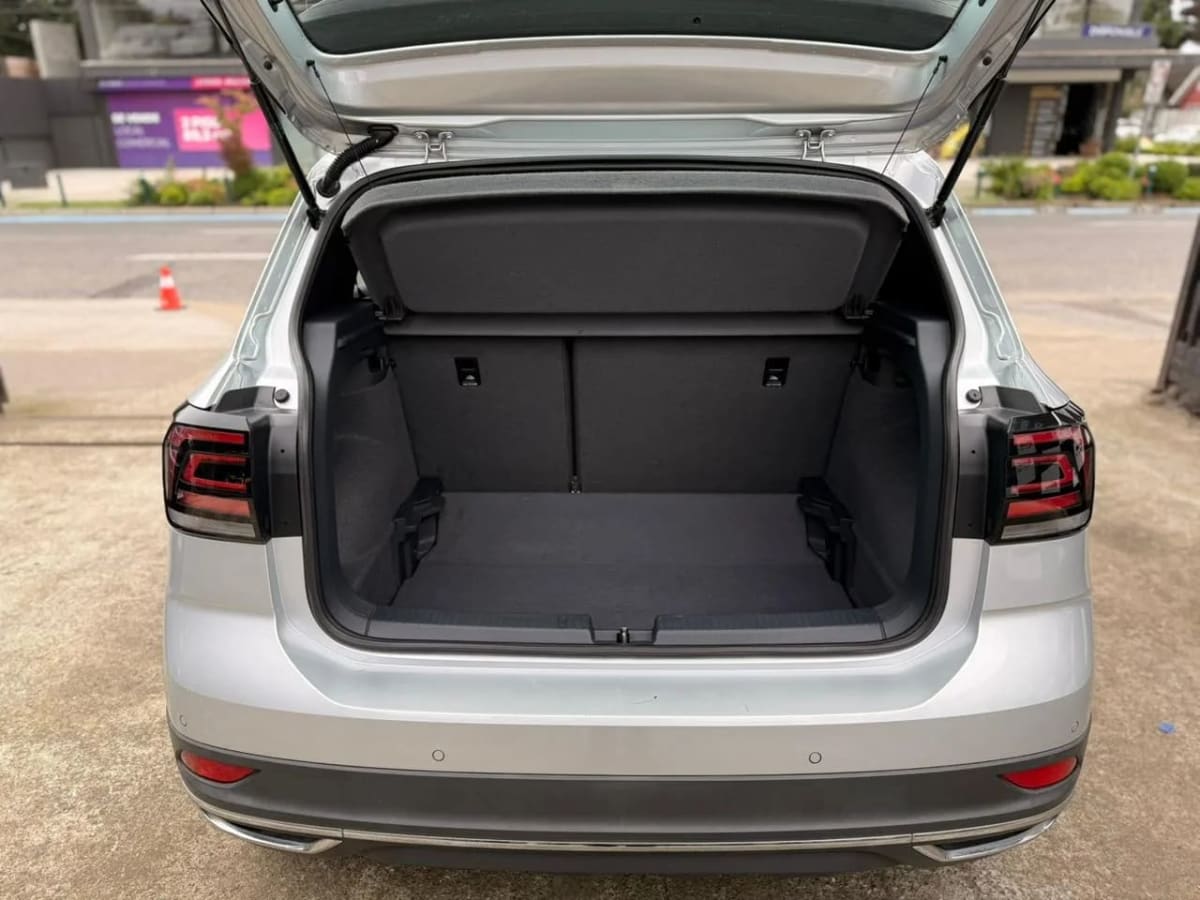 2021 Volkswagen T-cross Suv Gris - Miniatura 9