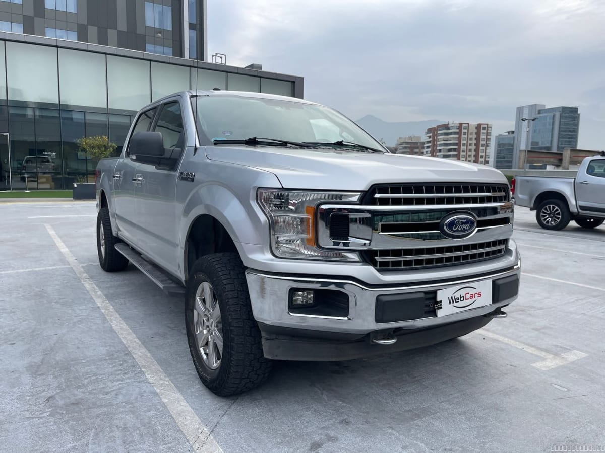 Ford F150 Xlt 4X4 Dcab 5.0 Aut5.0 Xlt 4X4 Cc Dob. Cab. At 4P Gris