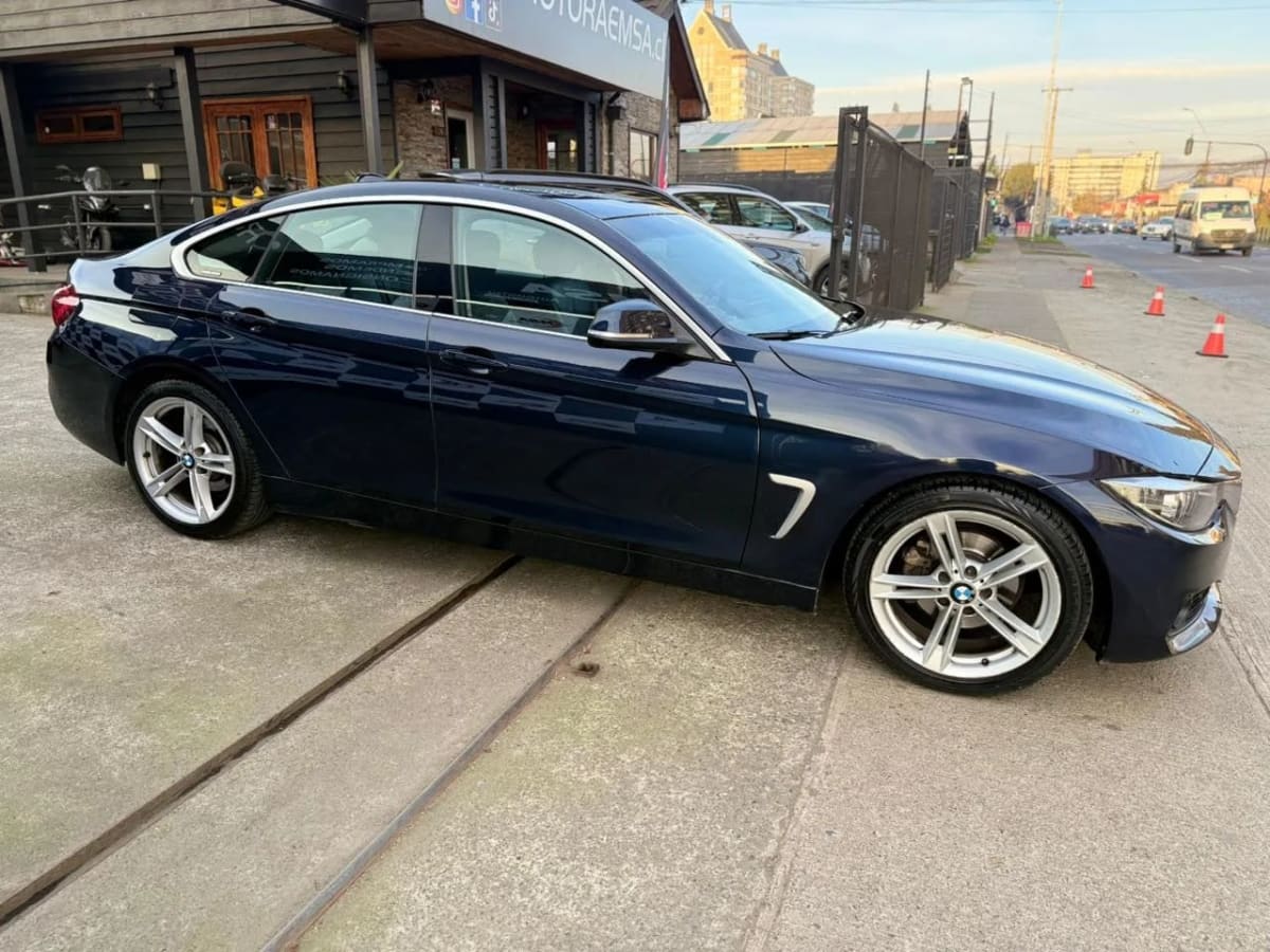 2019 BMW 418i Coupé Azul - Miniatura 6