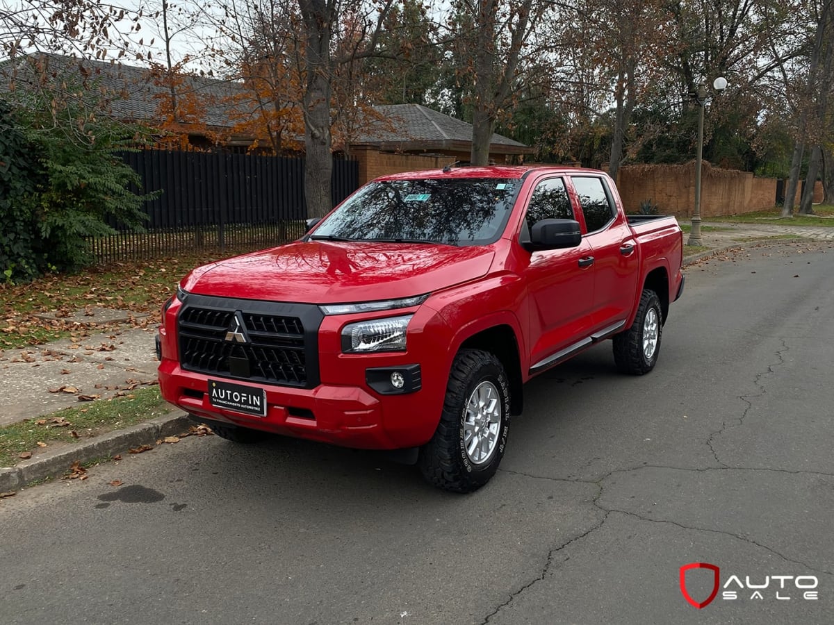 2025 Mitsubishi L200 Katana Xrt Rojo - Miniatura 8