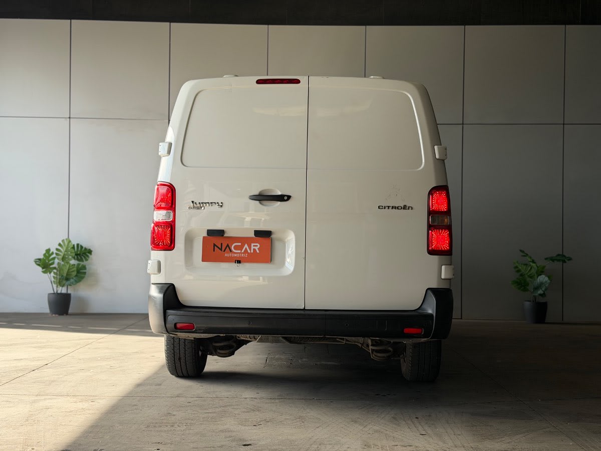 2023 Citroën Jumpy Blanco - Miniatura 5