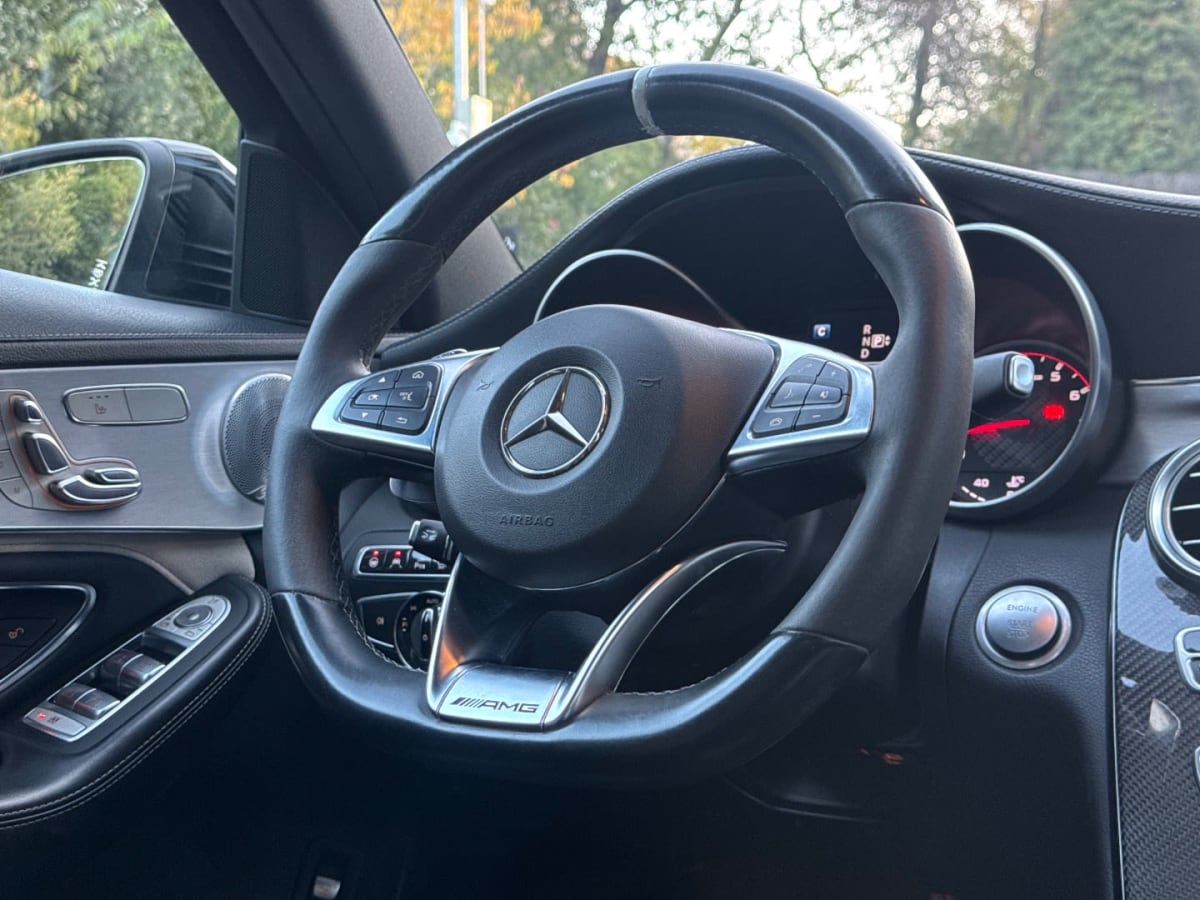 2016 Mercedes-Benz C63 S AMG Gris - Miniatura 10
