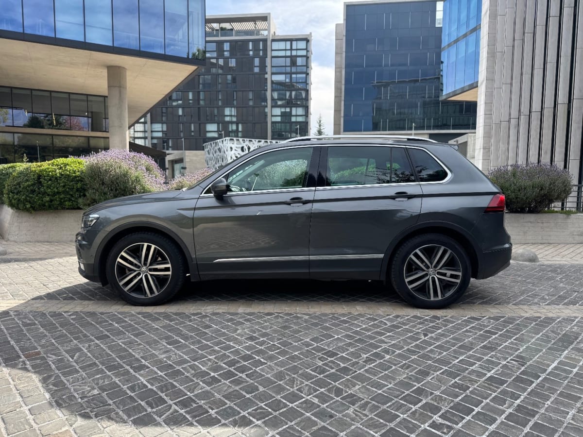 2019 Volkswagen TIGUAN SPORT  TIGUAN GRIS - Miniatura 7