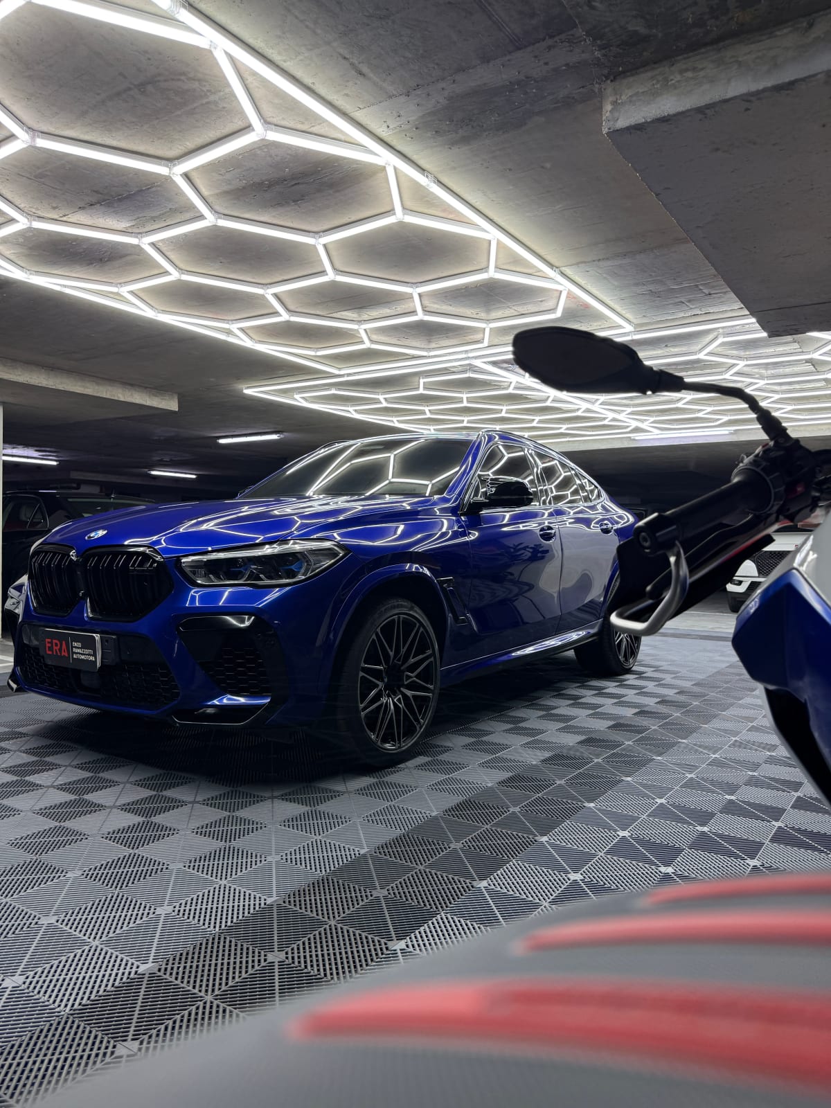 2023 Bmw X6 Mcompetition Azul - Miniatura 3