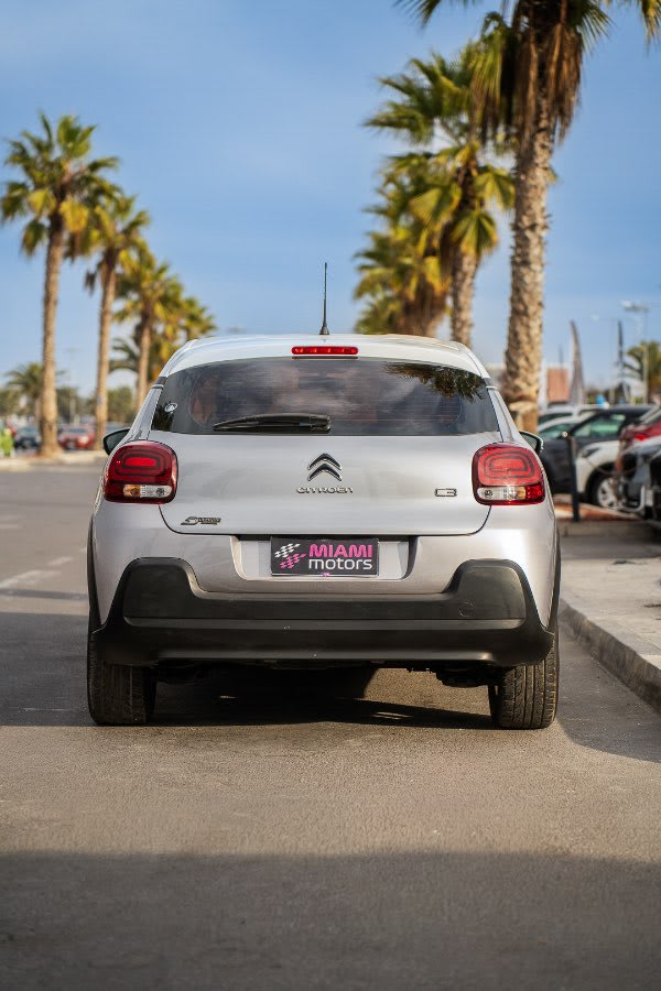 2020 Citroën C3 GRIS - Miniatura 8