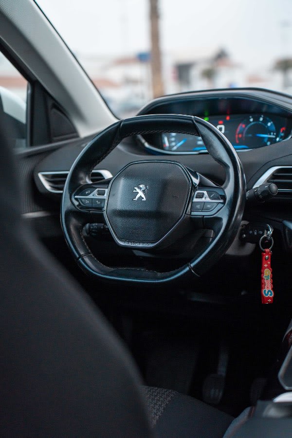 2019 Peugeot 3008 Blanco - Miniatura 10
