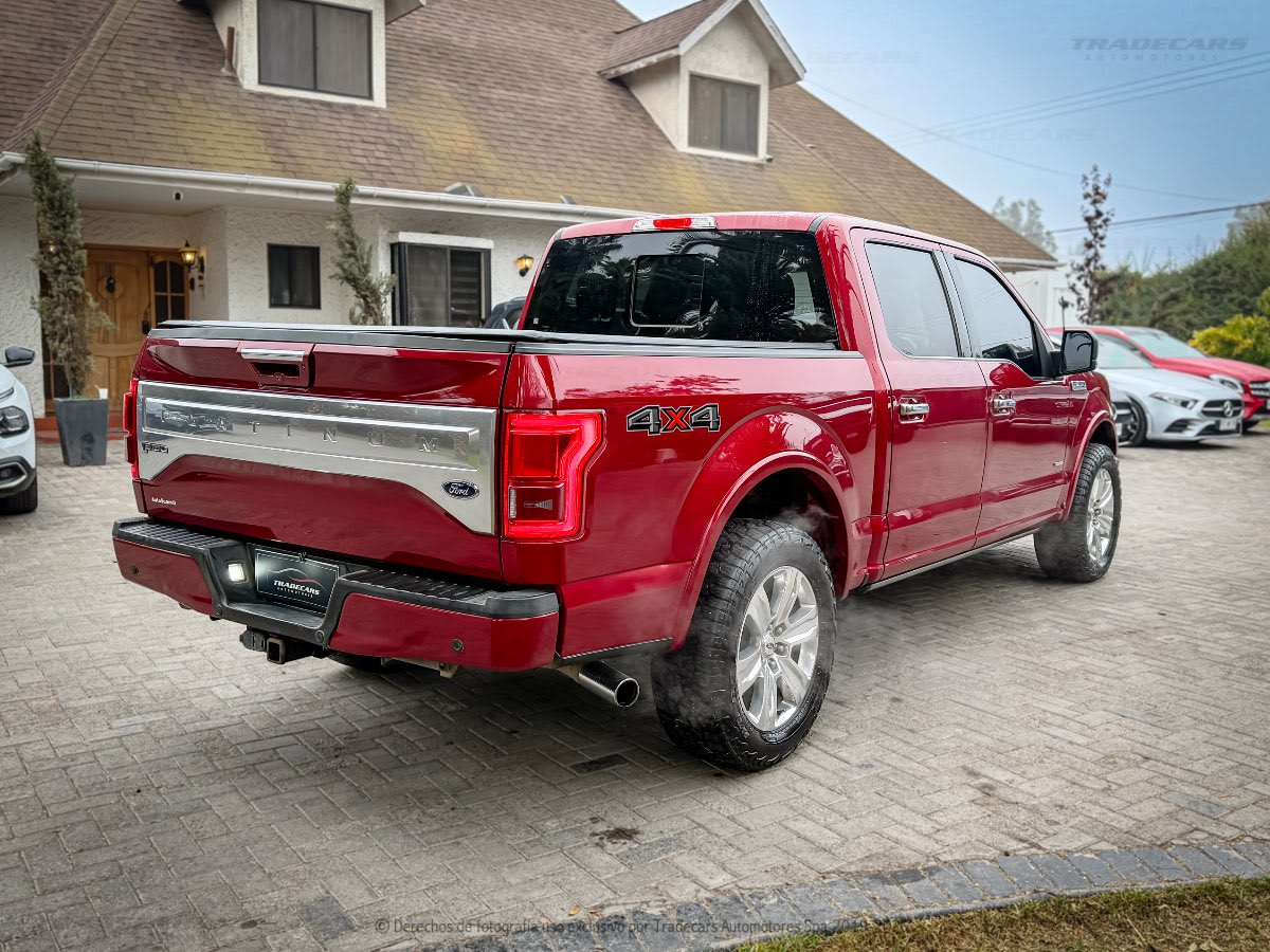 2017 Ford F150 PLATINUM 4X4 3.5 AUT F150 BLANCO T ROJO - Miniatura 4