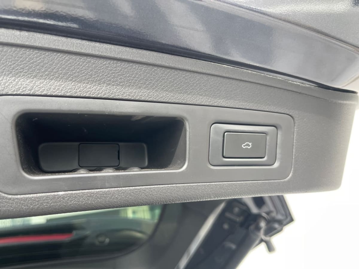 Exeed Lx Unltd 1.5 Aut1.5T Advanced 4X2 Cvt At 5P Gris — foto 21 de 34