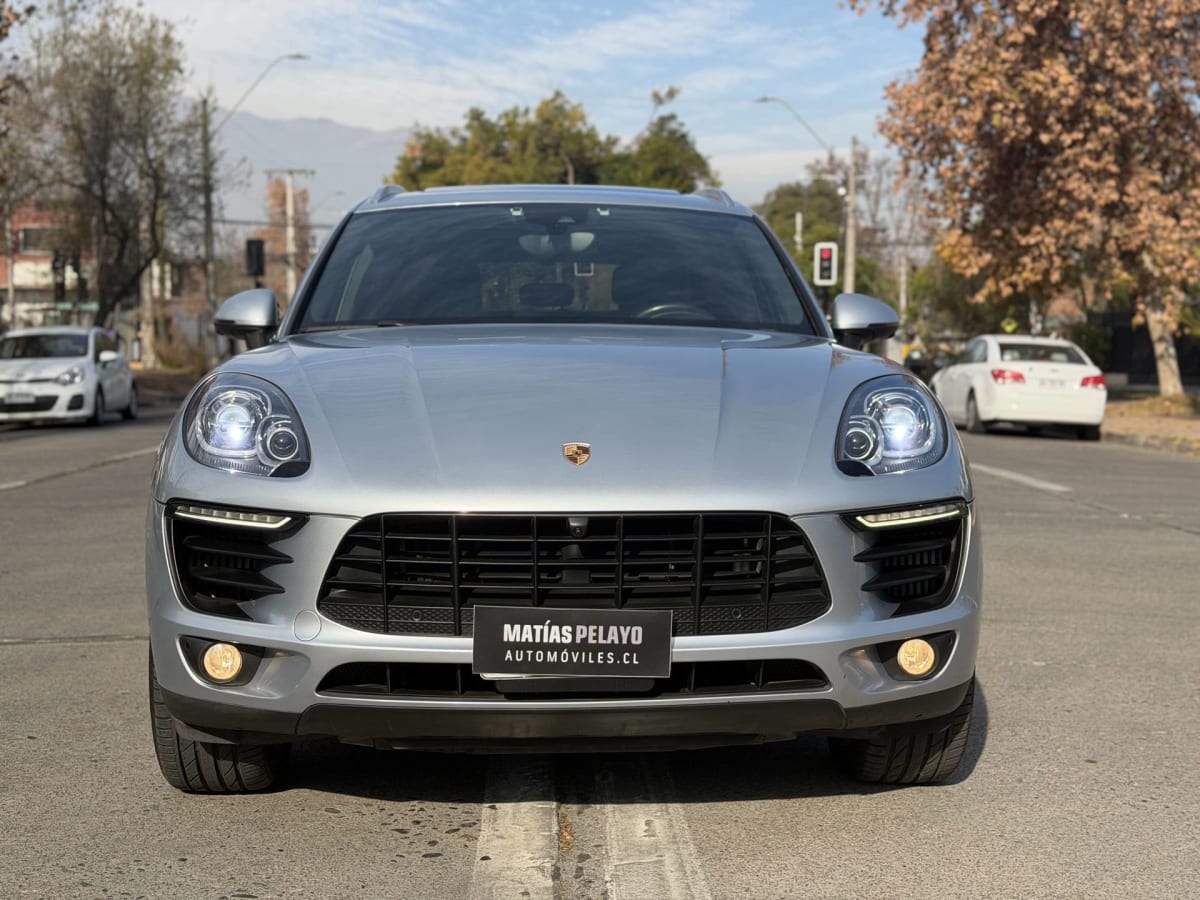 2018 Porsche Macan S Plata - Miniatura 2