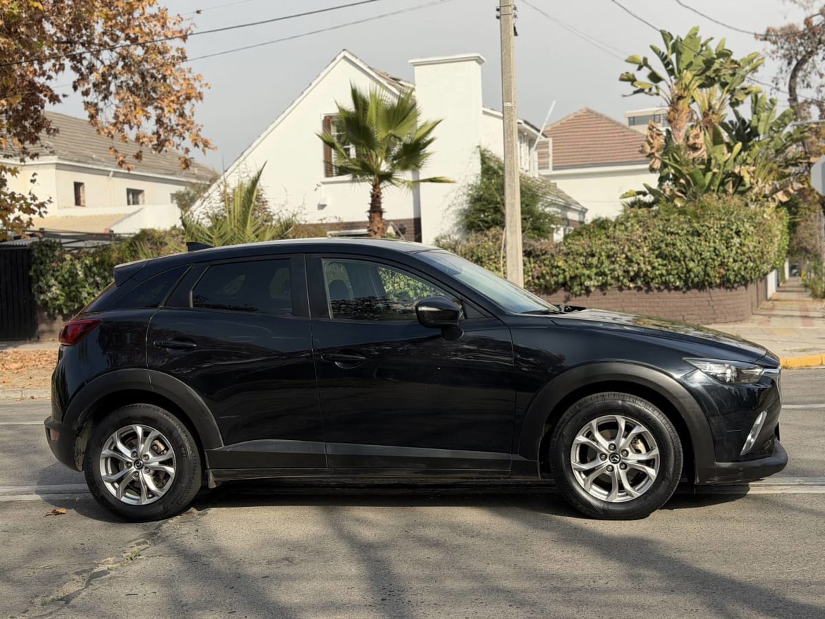 2018 Mazda Cx-3 New Negro - Miniatura 4