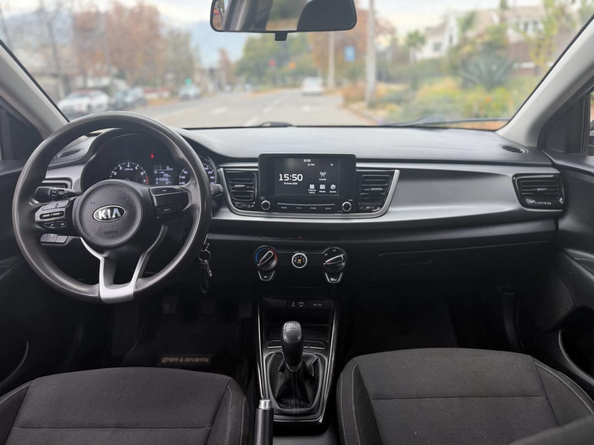 2021 Kia Rio 5 EX Negro - Miniatura 9