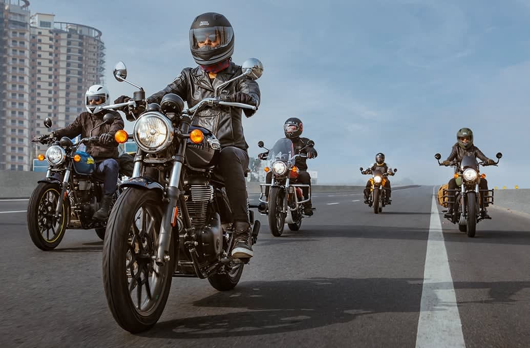 2026 Royal Enfield Meteor 350 - Miniatura 3