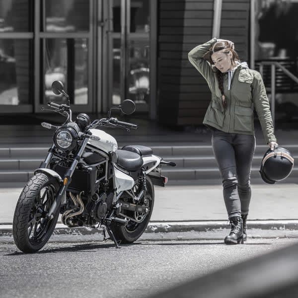 2026 Kawasaki ELIMINATOR 500® 2025 - Miniatura 5