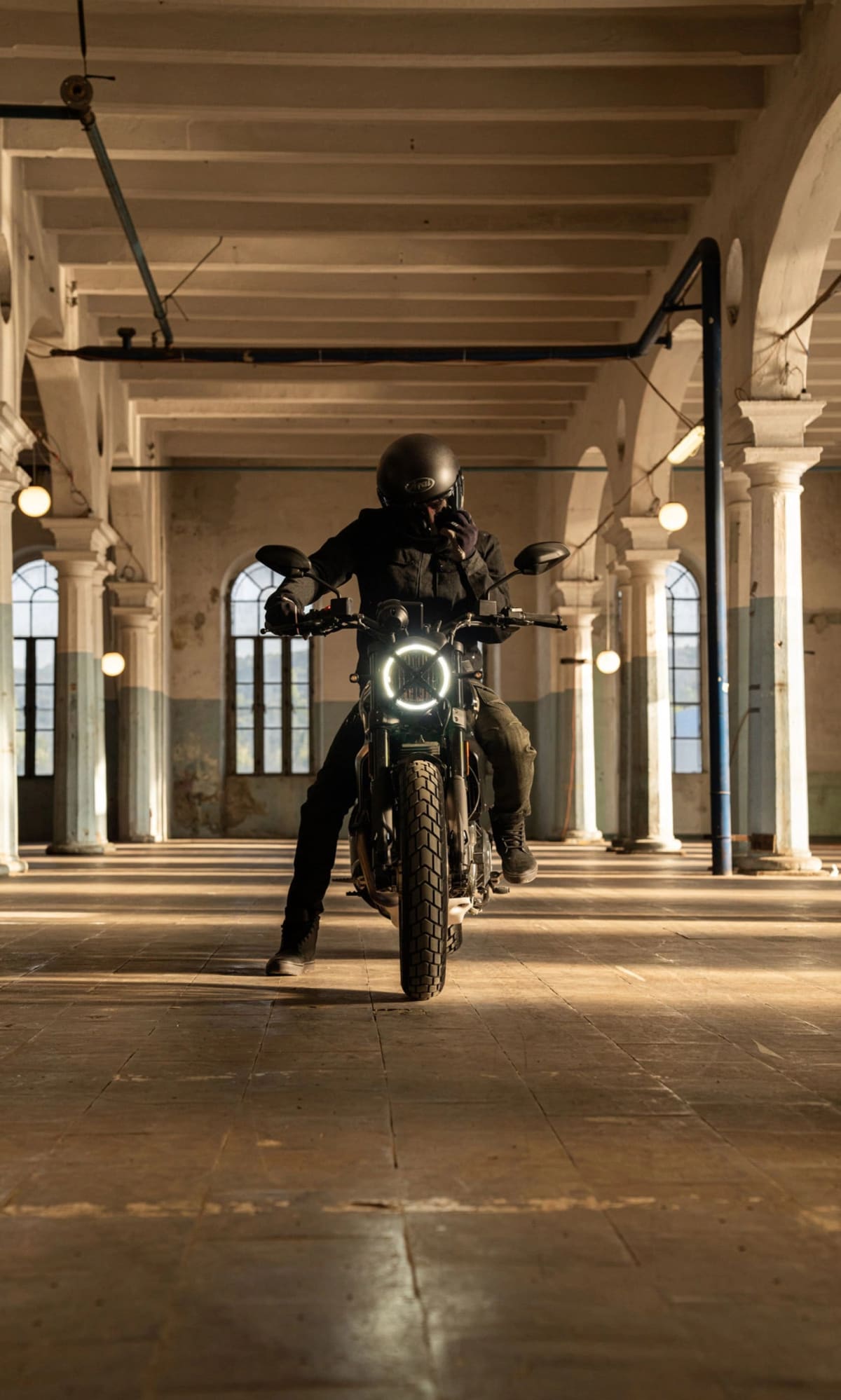 2026 Ducati Scrambler Full Throttle - Miniatura 6