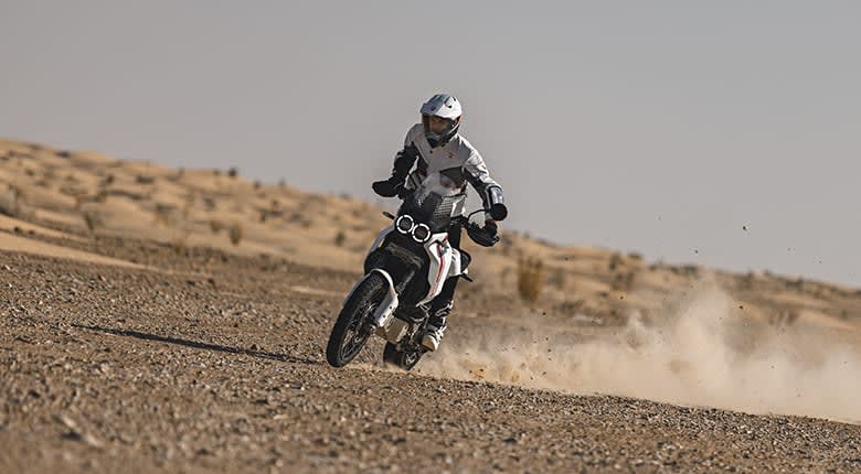 2026 Ducati DesertX 937 - Miniatura 7