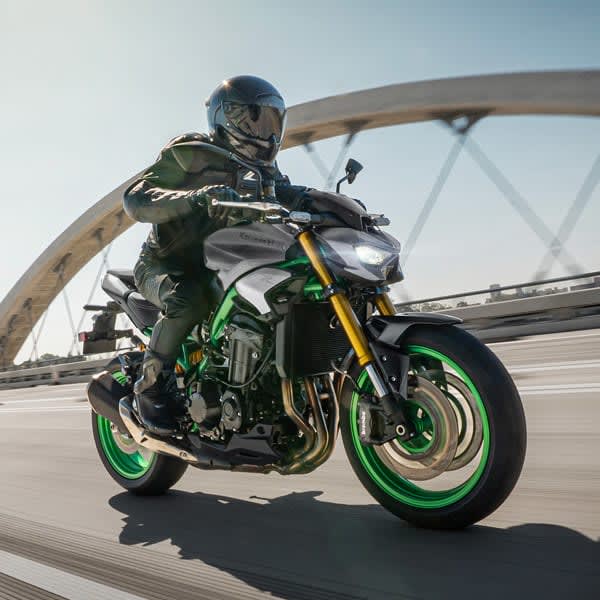 2026 Kawasaki Z 900 SE - Miniatura 4