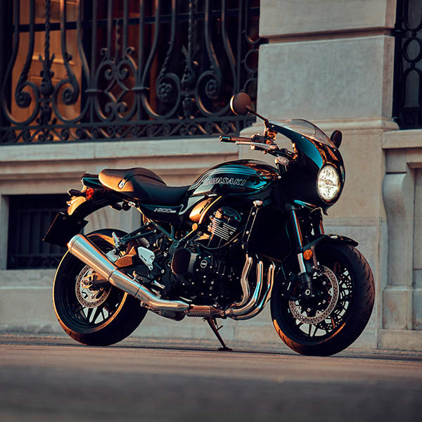 2026 Kawasaki Z 900 RS CAFÉ - Miniatura 3