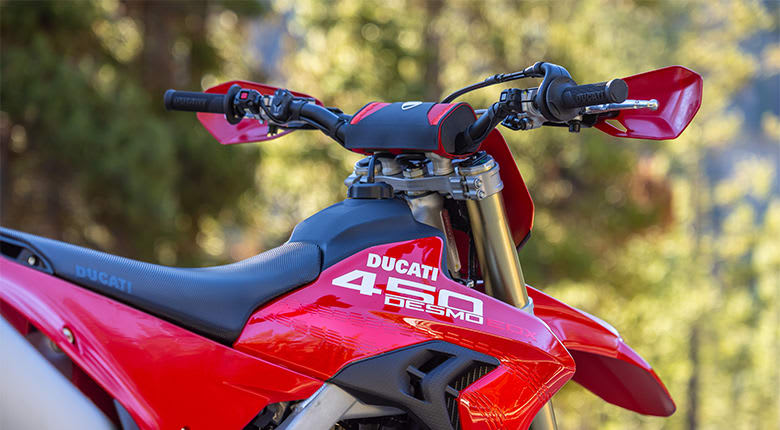 2026 Ducati Desmo450 EDX - Imagen 1