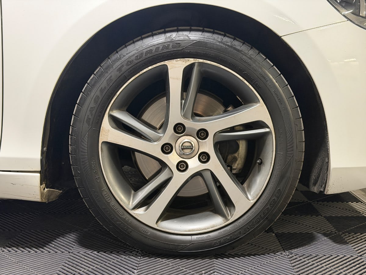 2018 Volvo V40 2.0 Blanco - Miniatura 8