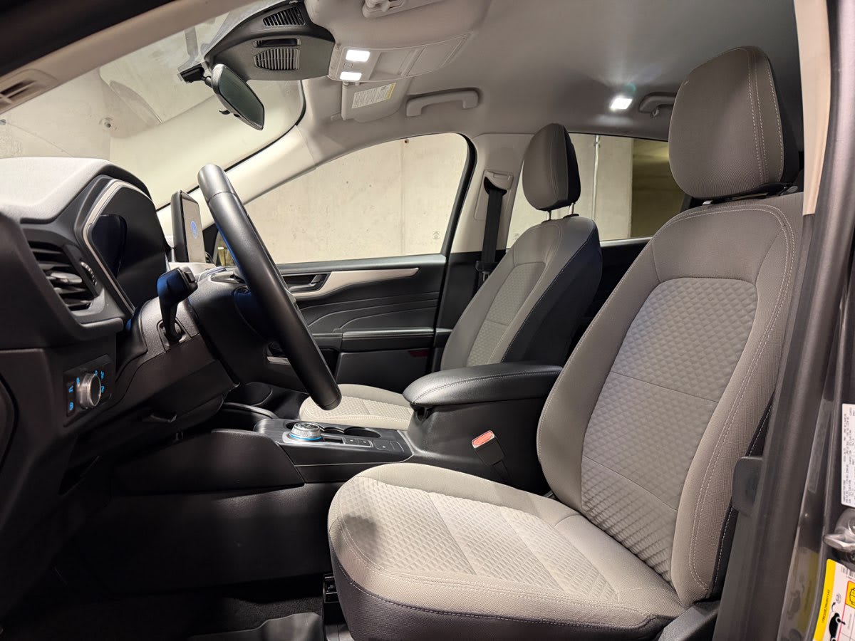 2023 Ford ESCAPE 2.5 Gris - Miniatura 10