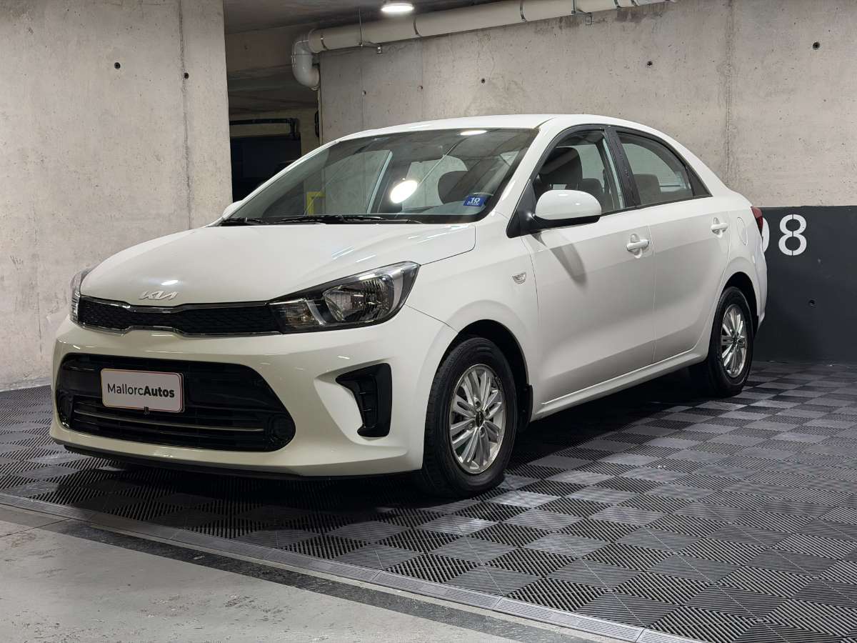 2024 Kia SOLUTO Blanco - Miniatura 3