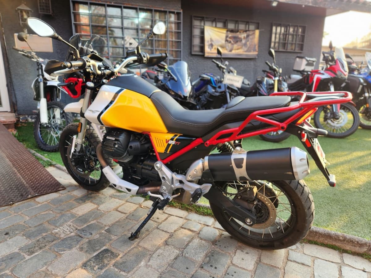 2021 Moto Guzzi V85tt V85tt - Miniatura 3