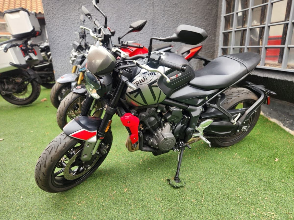 2023 Triumph Trident 660 660 - Miniatura 8