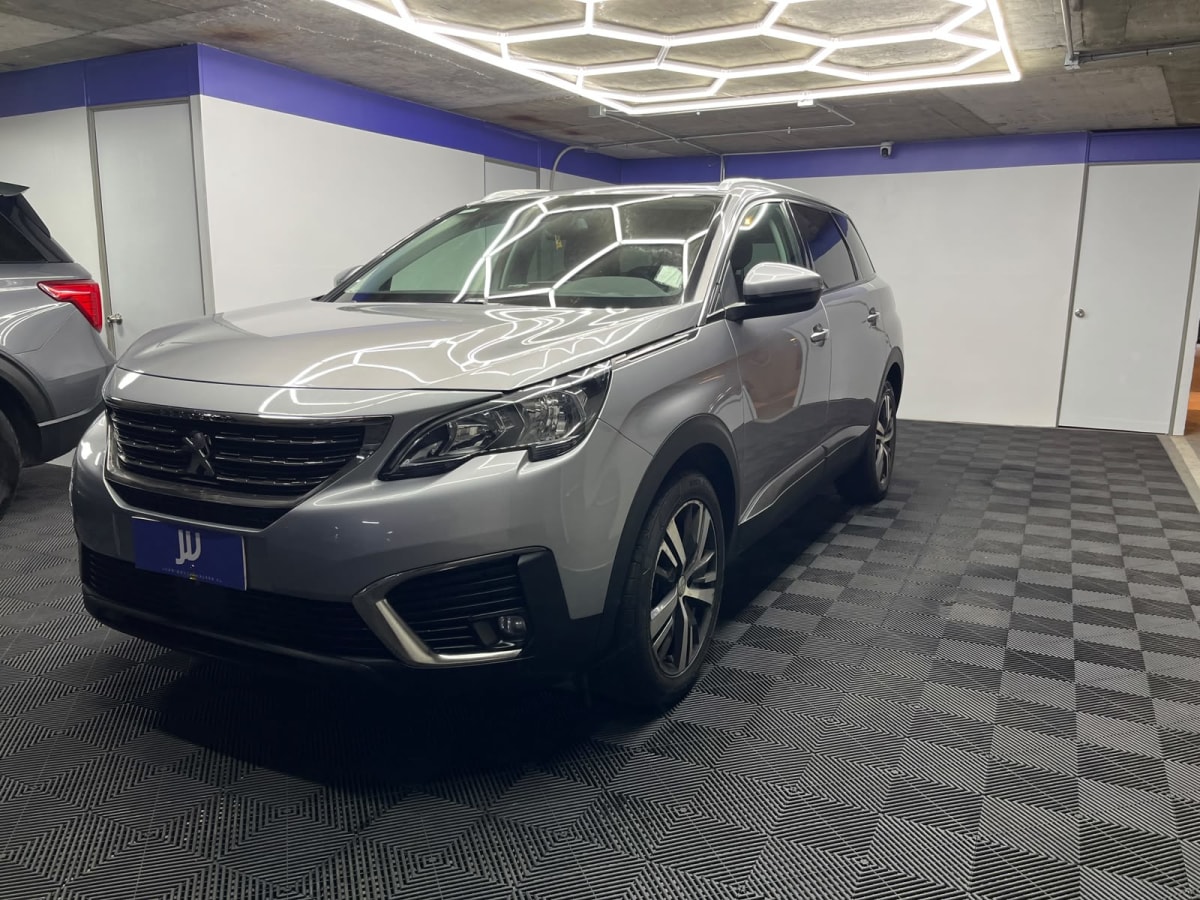 2021 Peugeot 5008 ACTIVE - Miniatura 3