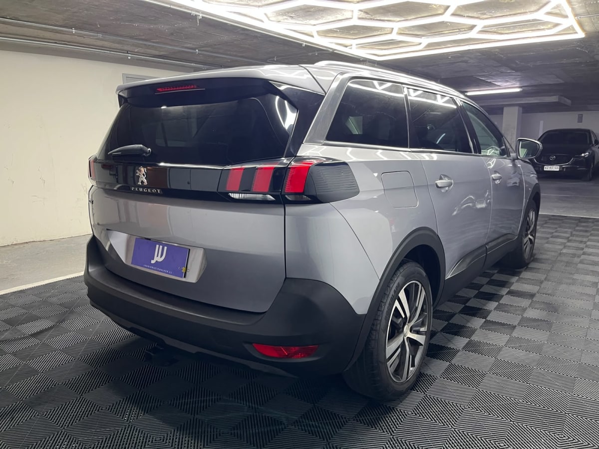2021 Peugeot 5008 ACTIVE - Miniatura 4