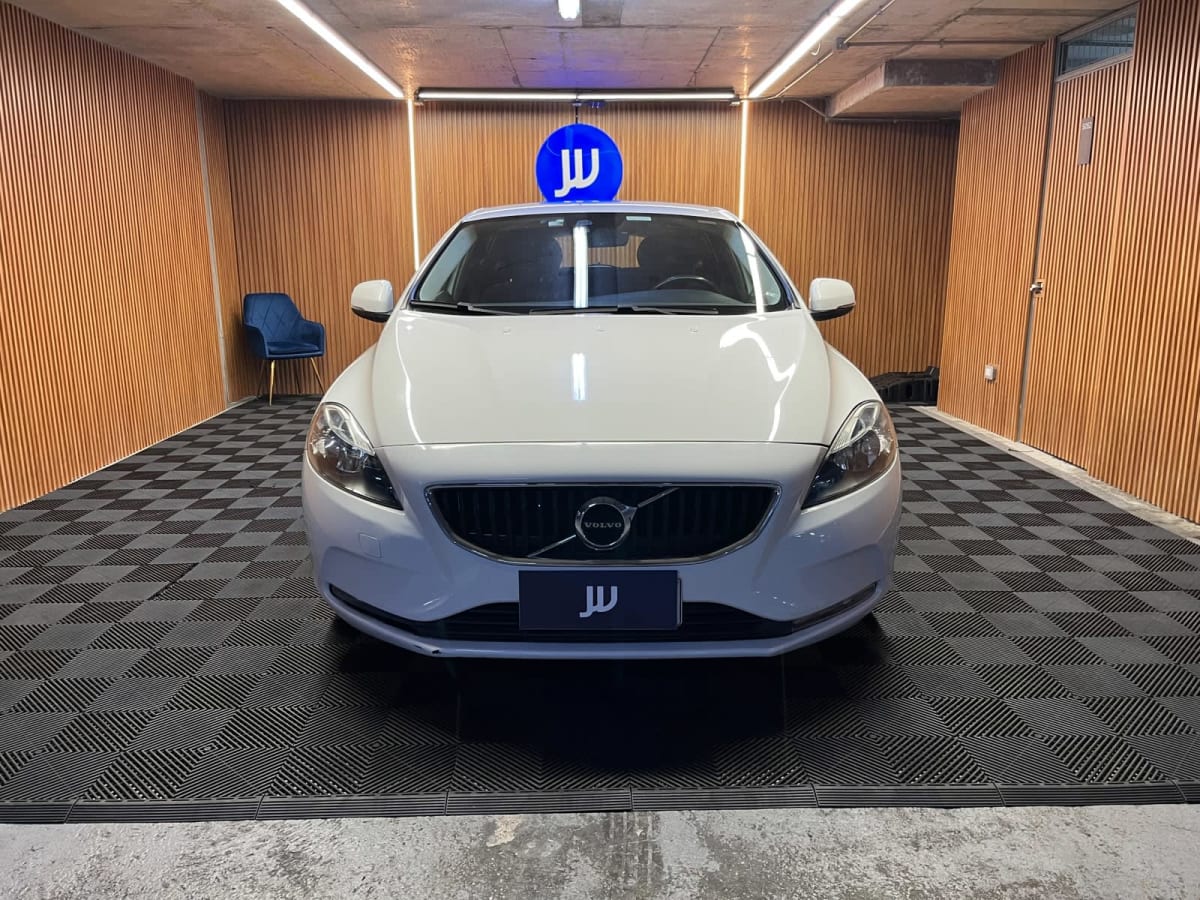 2019 Volvo V40 1.5 - Miniatura 2