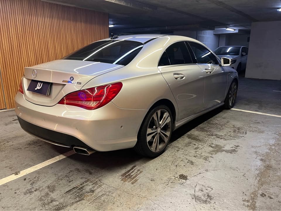 2016 Mercedes-benz Cla 200 1.6 - Miniatura 4