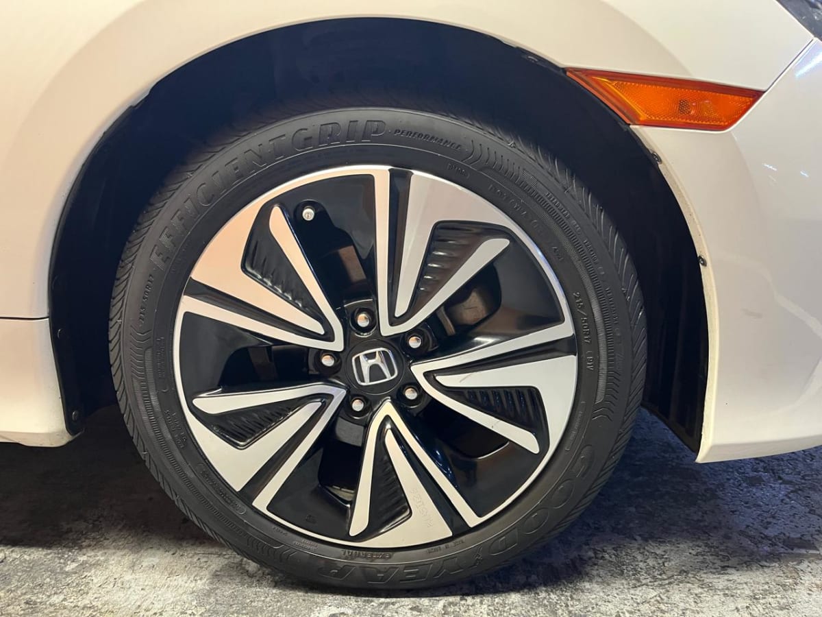 2019 Honda Civic 1.5T - Miniatura 7