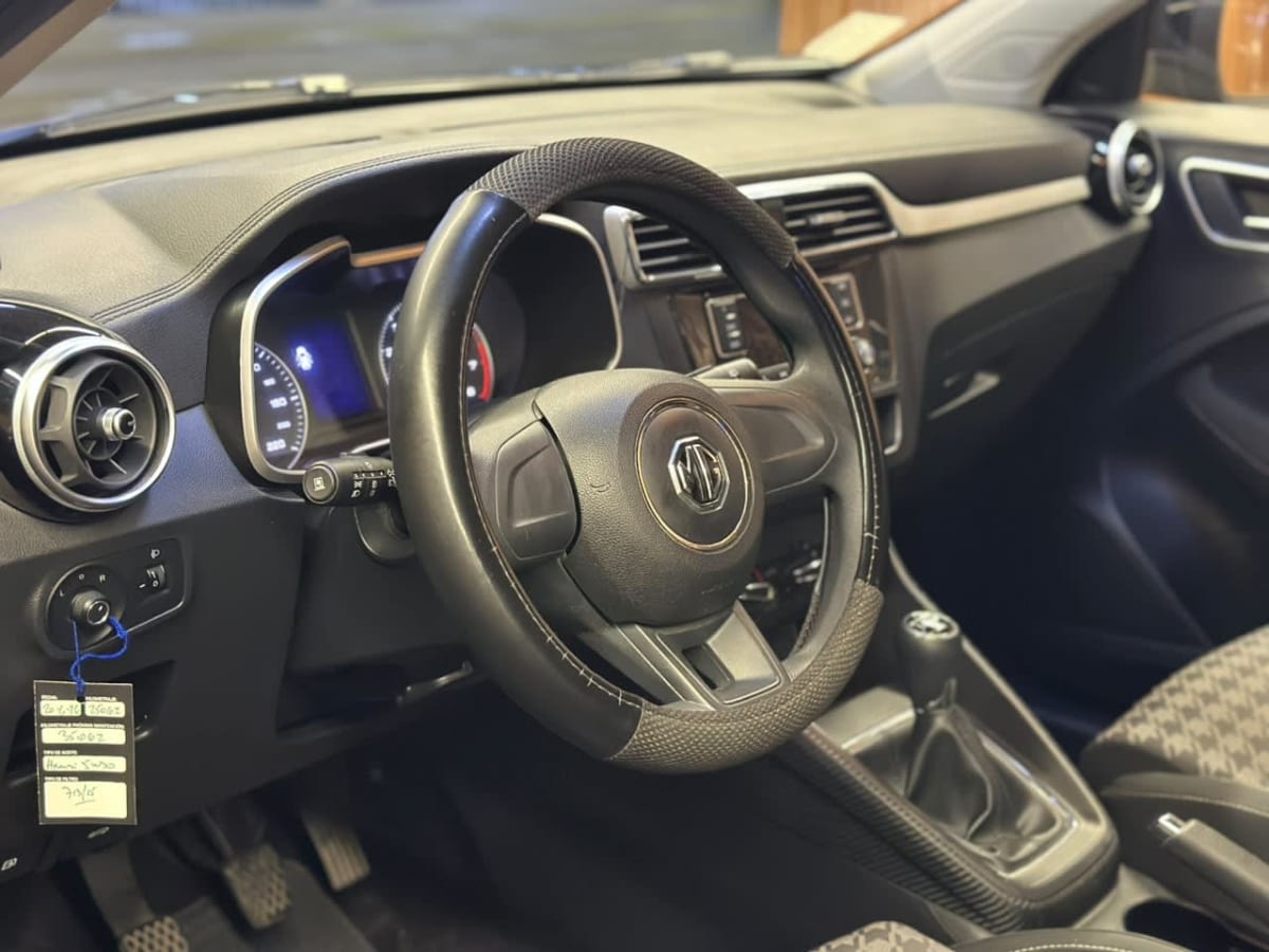 2021 MG ZS 1.5 - Miniatura 8