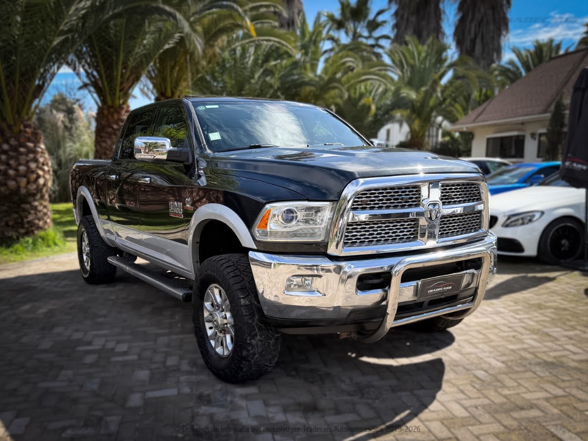 2016 Dodge RAM Negro - Miniatura 2
