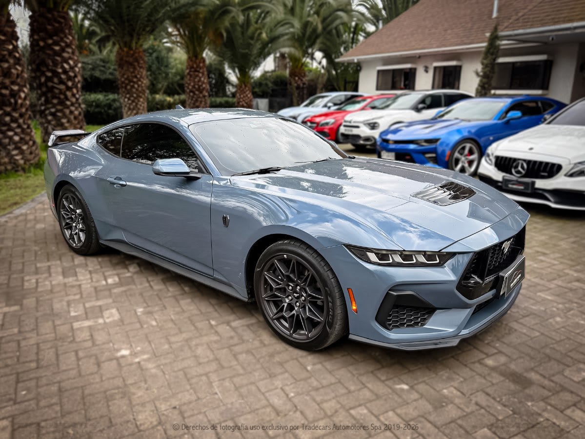 2024 Ford MUSTANG GT Azul - Miniatura 2