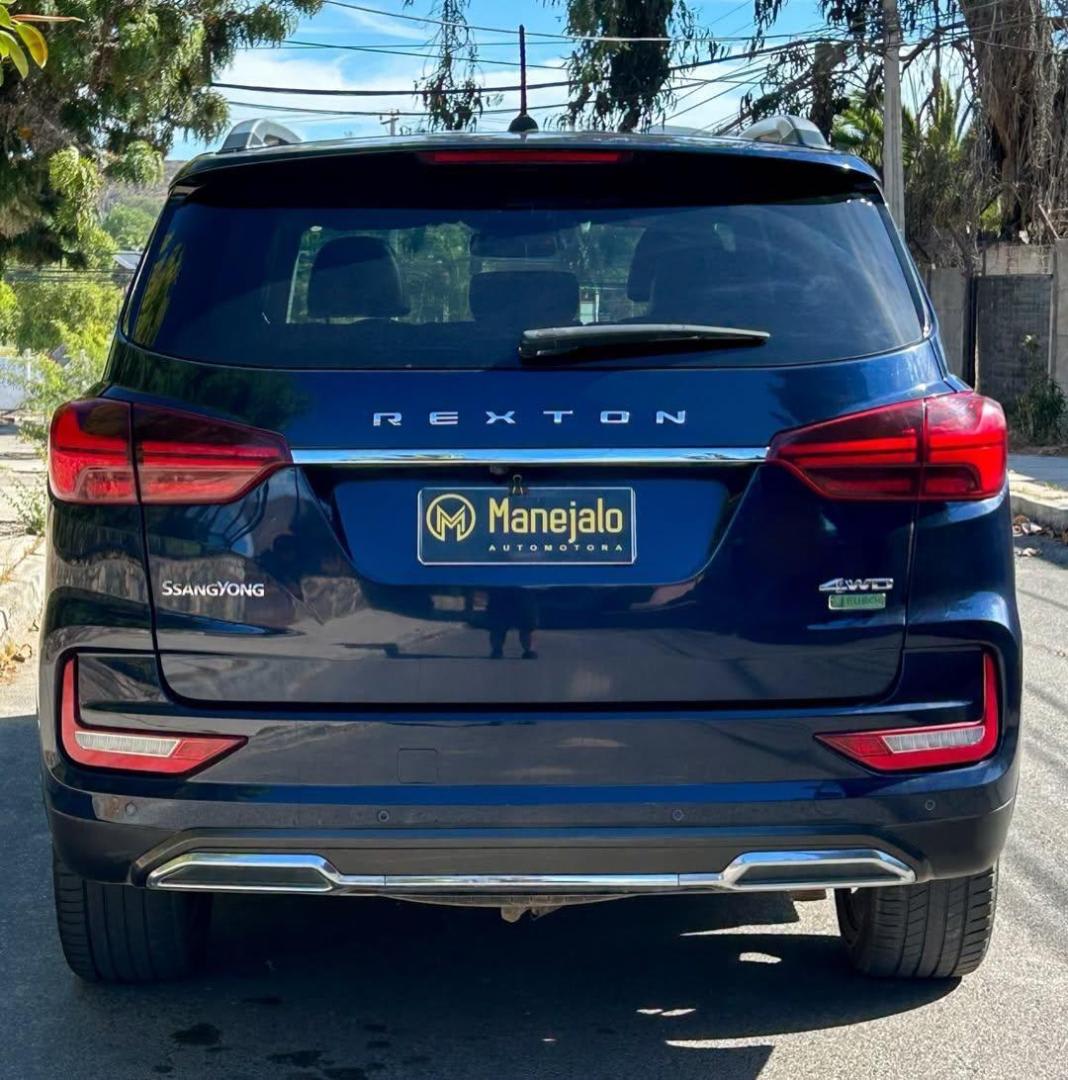 2022 SsangYong REXTON LIMITED PLUS 4WD Azul - Miniatura 3