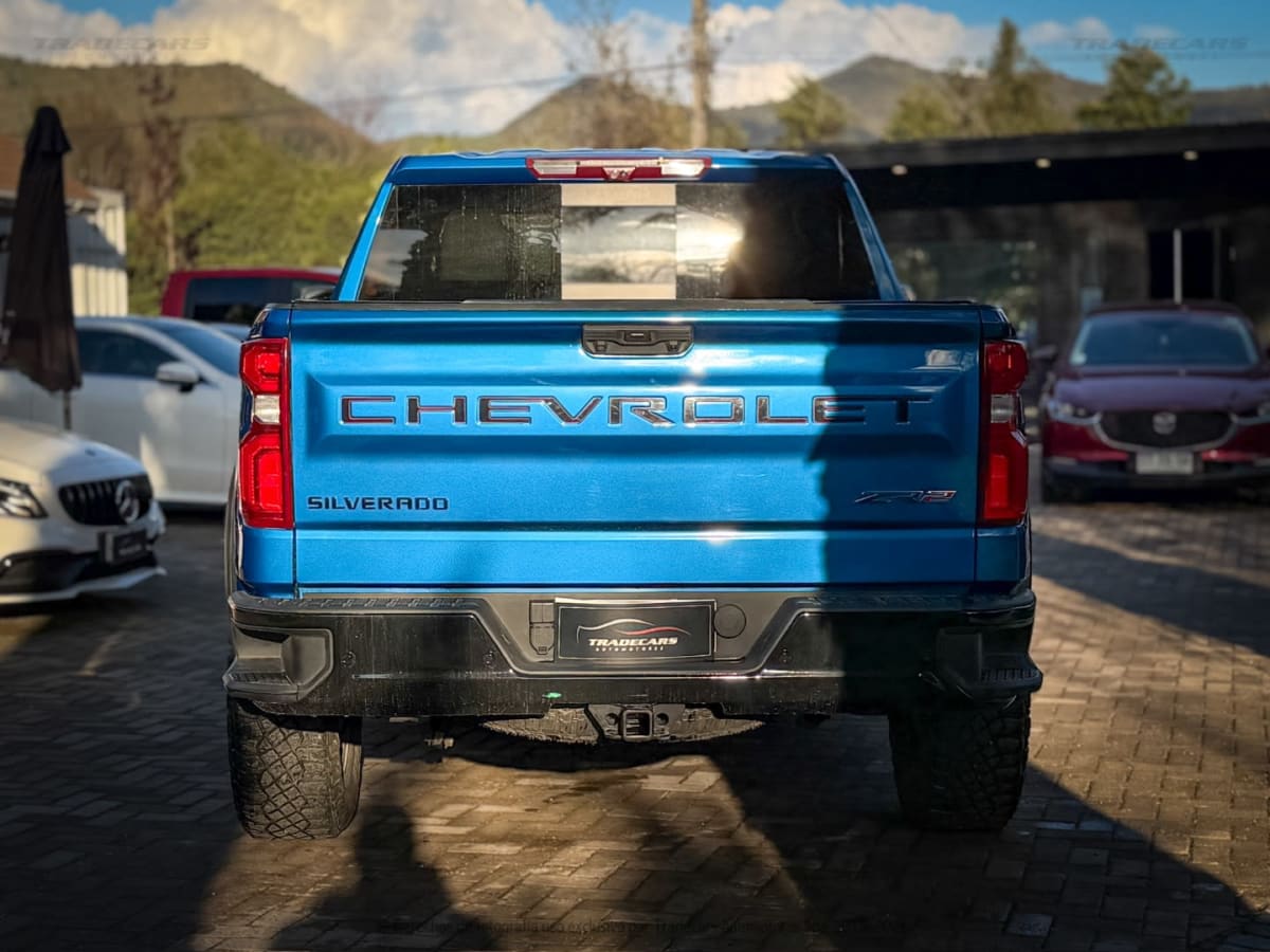 2023 Chevrolet SILVERADO Azul - Miniatura 5
