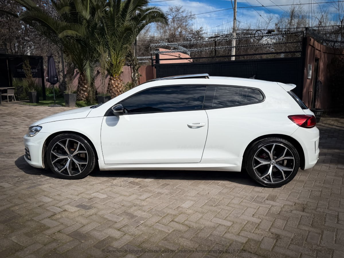 2017 Volkswagen SCIROCCO Blanco - Miniatura 7