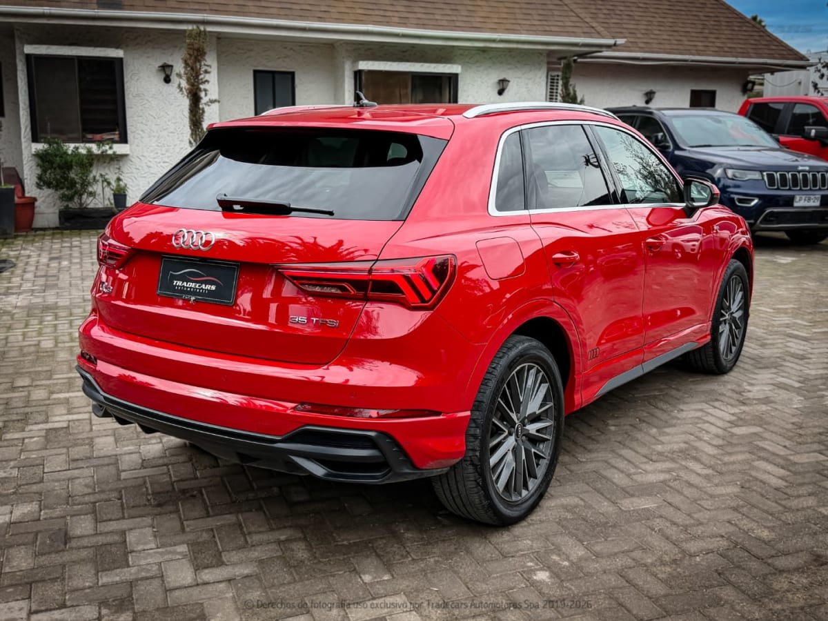 2022 Audi Q3 35 TFSI 1.4 AUT Rojo - Miniatura 4
