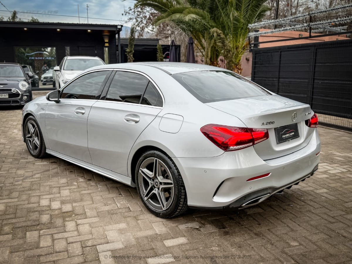 2022 Mercedes-Benz A200 Gris - Miniatura 6