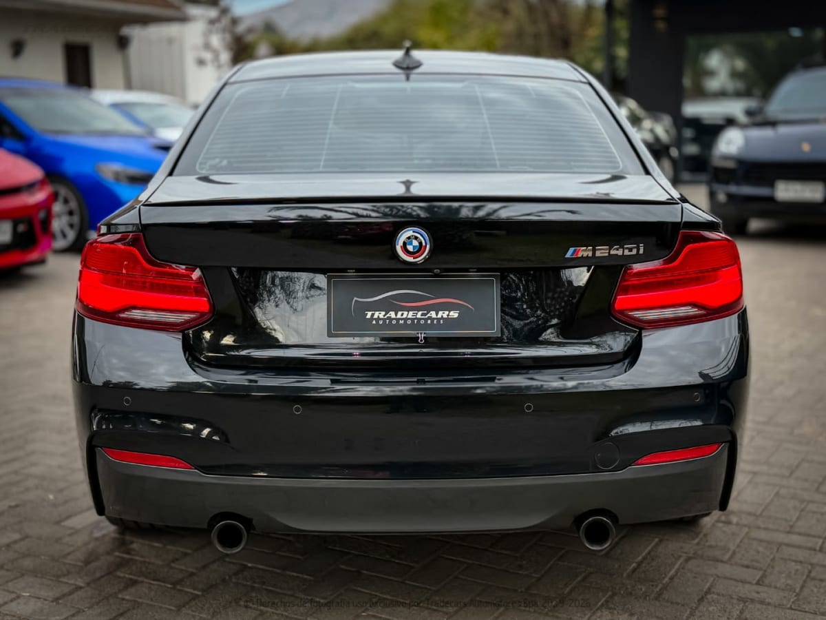 2019 BMW M240i Negro - Miniatura 5