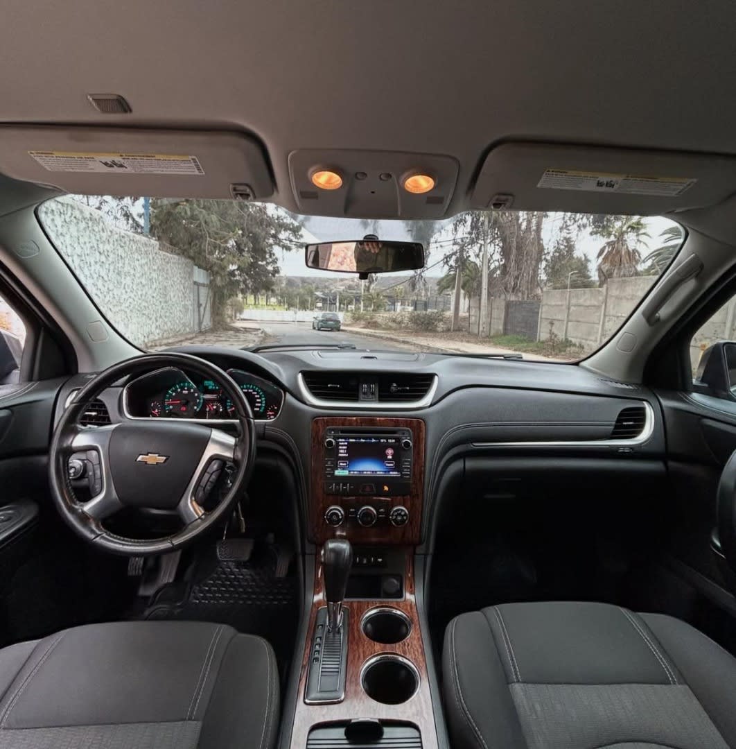 2014 Chevrolet TRAVERSE LT 🇺🇸 Gris - Miniatura 7