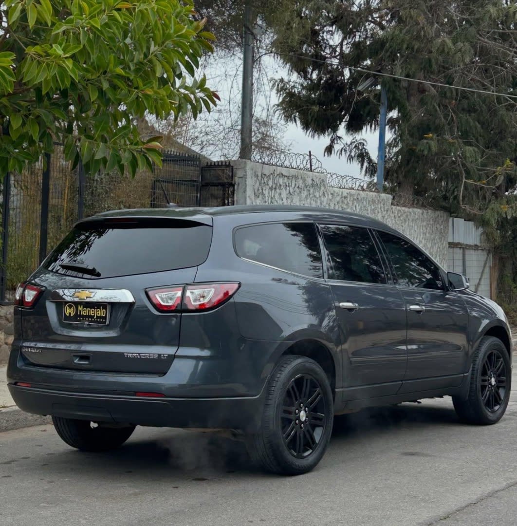 2014 Chevrolet TRAVERSE LT 🇺🇸 Gris - Miniatura 9