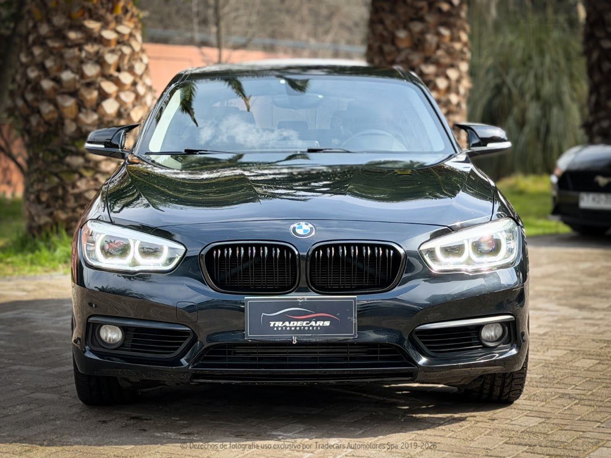2016 BMW 120I 1.6 Negro - Miniatura 9