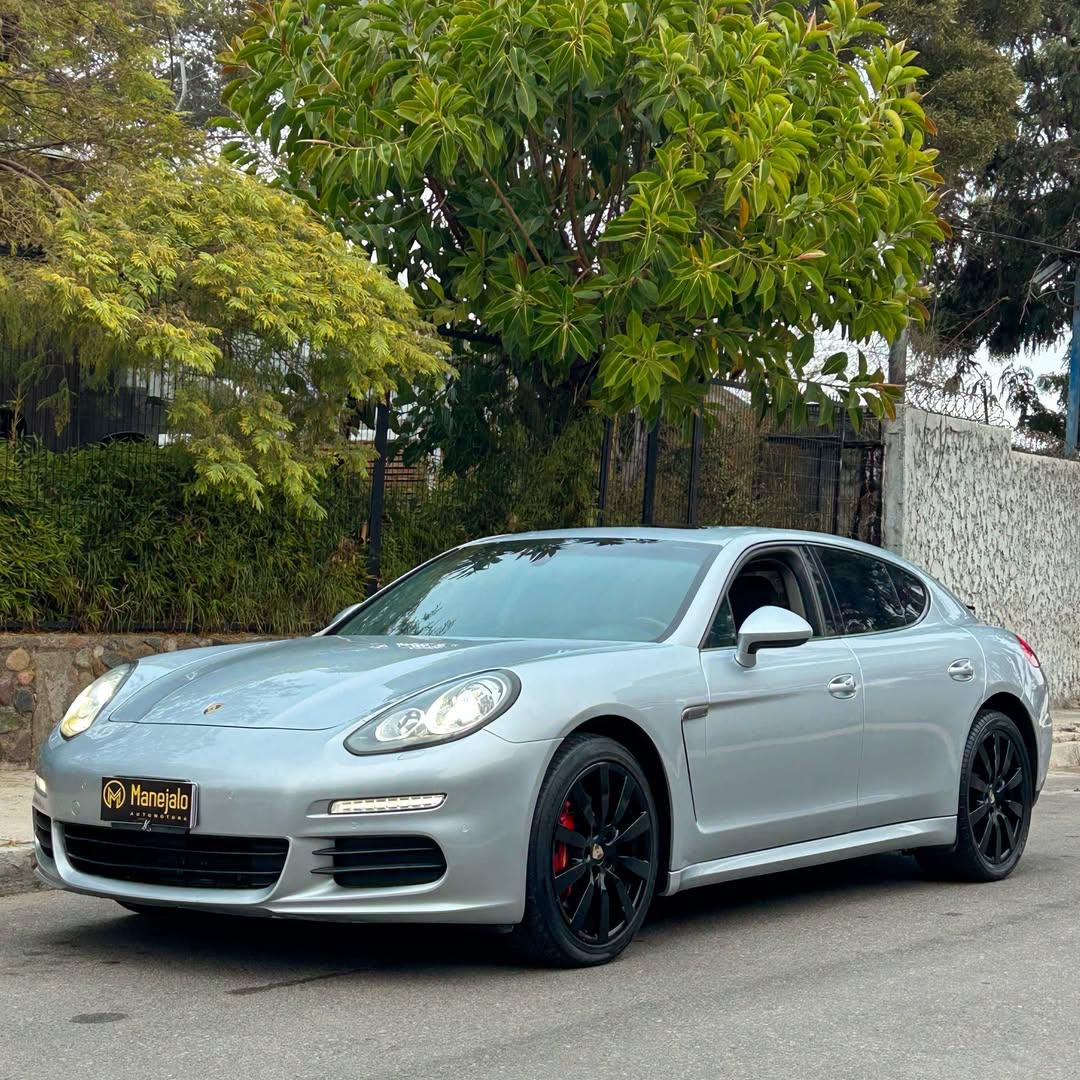2015 Porsche Panamera Gris - Miniatura 8