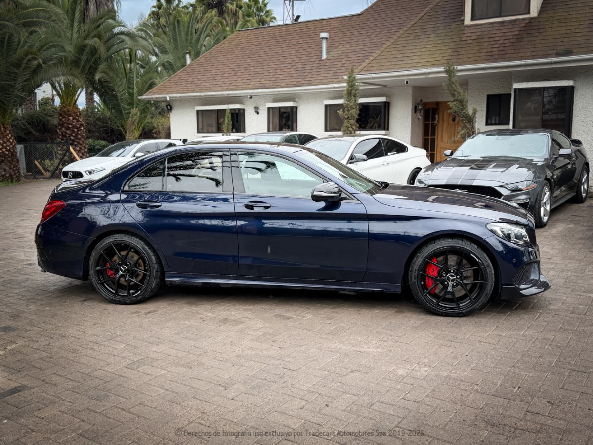 2017 Mercedes-Benz C43 Azul - Miniatura 3