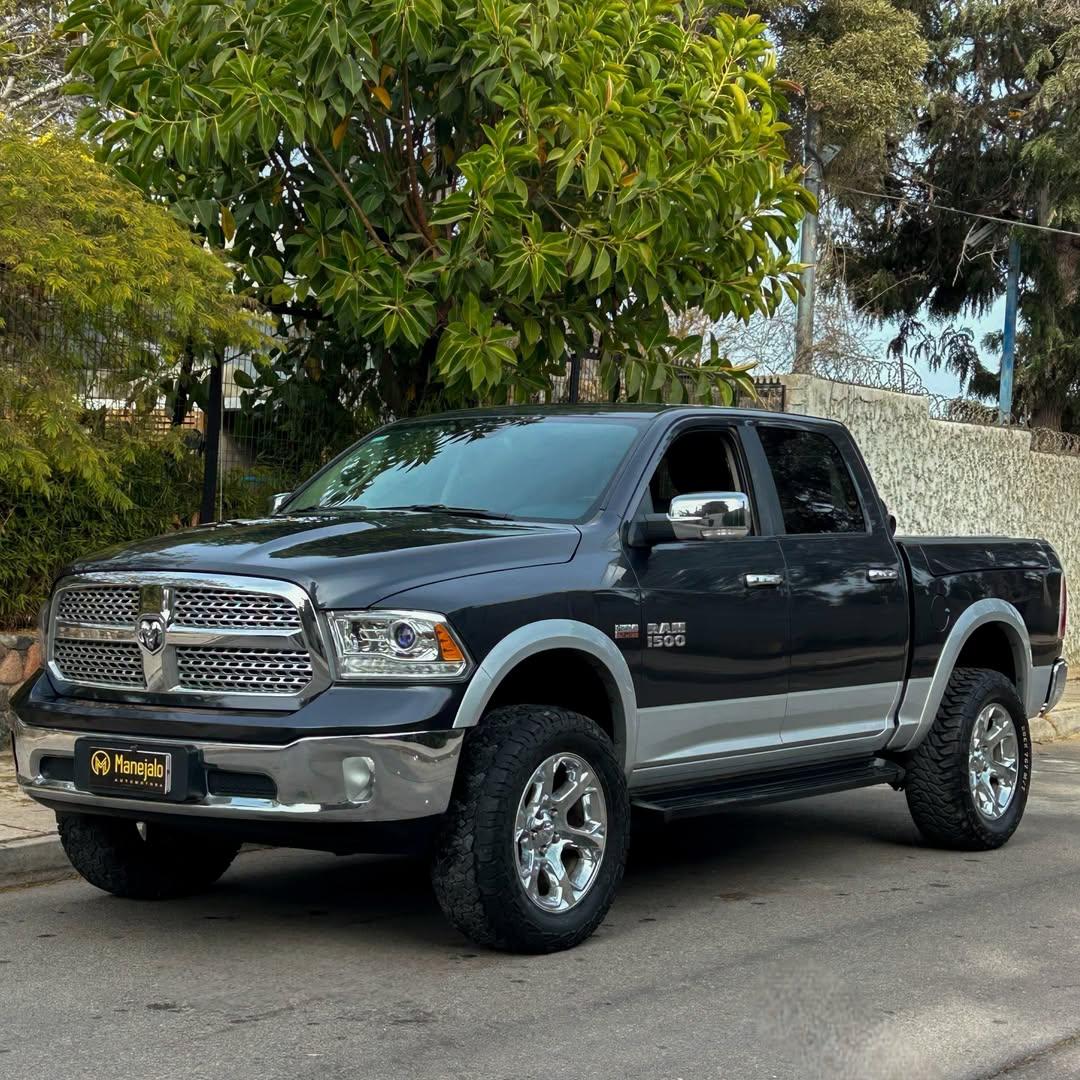 2018 Dodge RAM 1500 LARAMIE 5.7 HEMI V8 🇺🇸 Gris - Miniatura 8